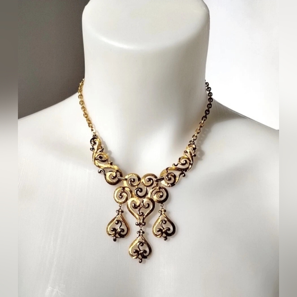 Vintage 60s Trifari Gold Tone Bib Necklace Etruscan Revival Dangle